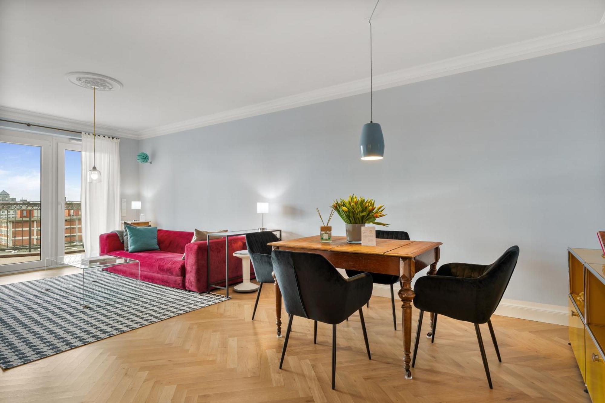 Cls Zentrale City-Wohnung In Hamburg Mit E-Laden Und Tiefgarage, Grosser Balkon, Blick Ueber Hamburg, Parkplatz, Cafe Im Haus, Bushaltestelle Direkt Gegenueber, Flex Check In Dış mekan fotoğraf