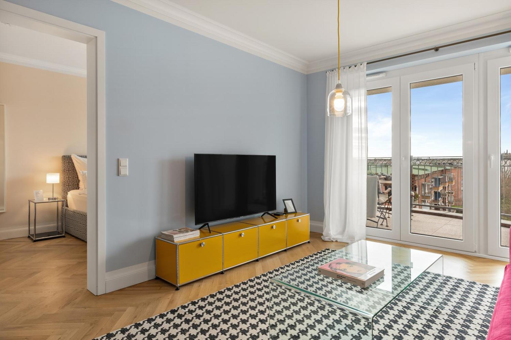 Cls Zentrale City-Wohnung In Hamburg Mit E-Laden Und Tiefgarage, Grosser Balkon, Blick Ueber Hamburg, Parkplatz, Cafe Im Haus, Bushaltestelle Direkt Gegenueber, Flex Check In Dış mekan fotoğraf